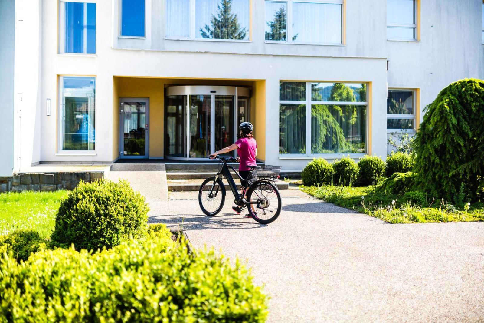 Lazensky A Wellness Hotel Nivamare Luhačovice Εξωτερικό φωτογραφία