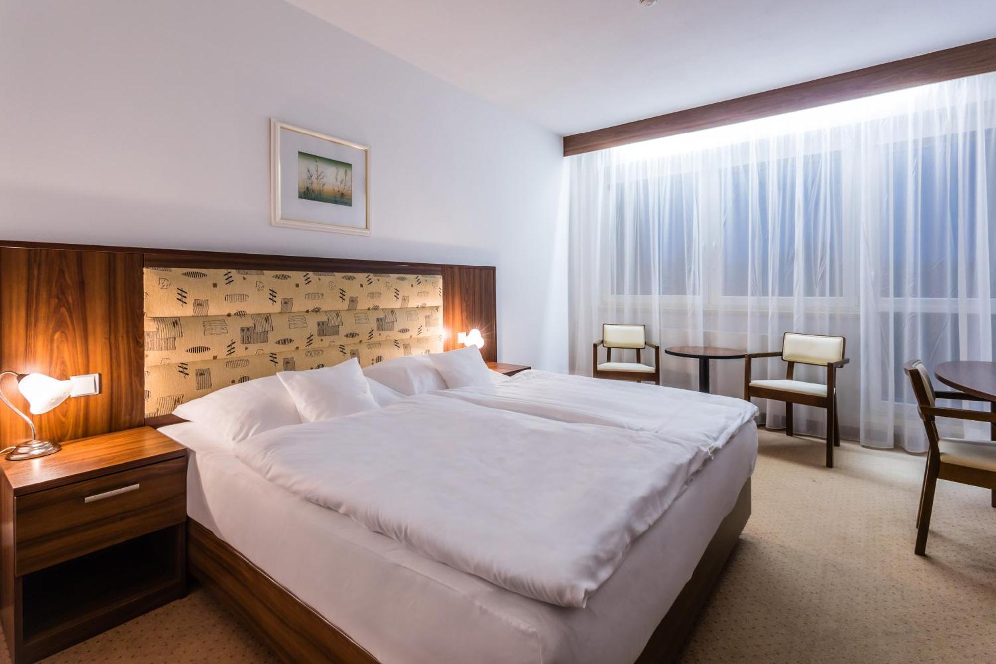 Lazensky A Wellness Hotel Nivamare Luhačovice Εξωτερικό φωτογραφία