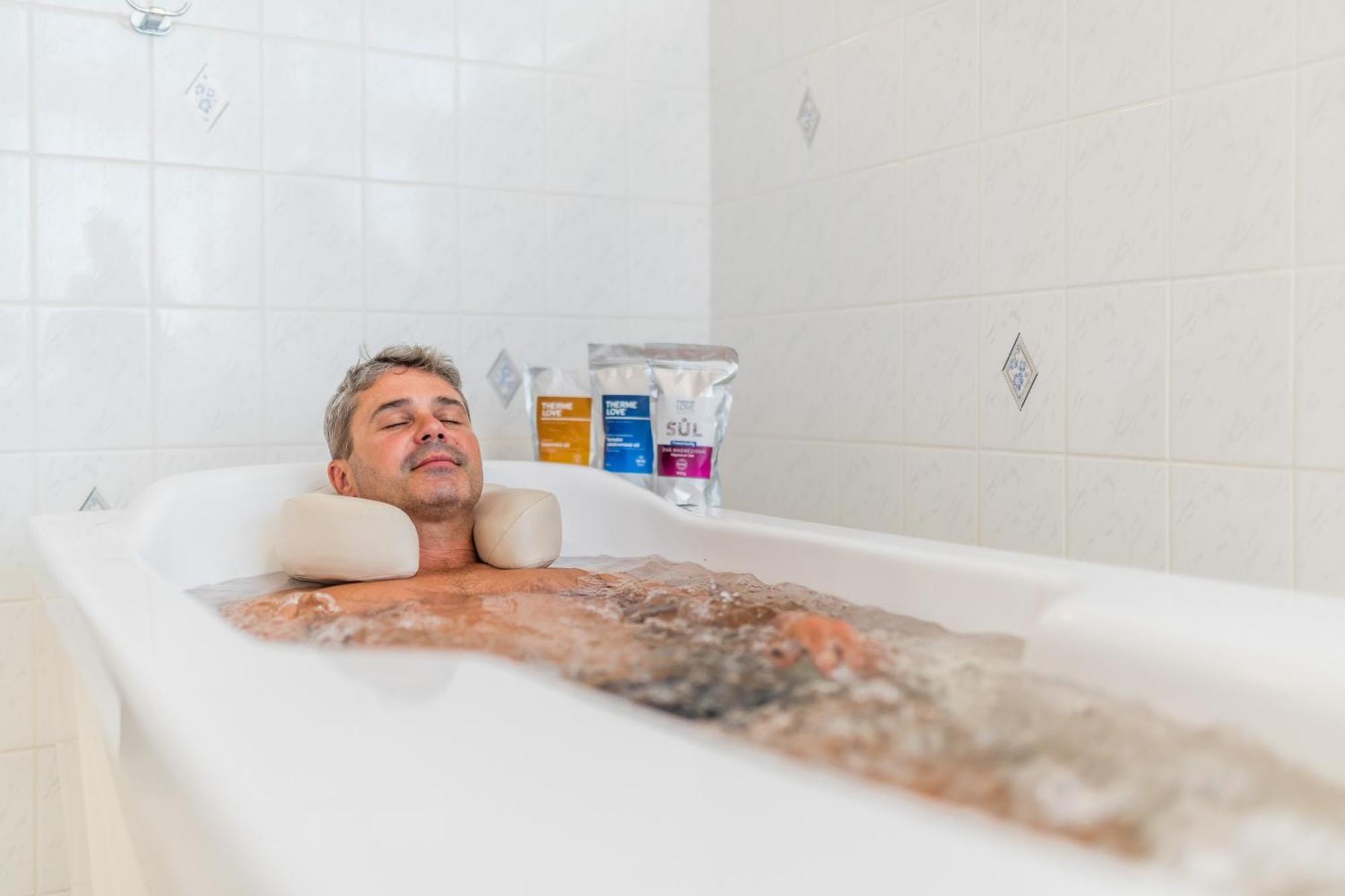Lazensky A Wellness Hotel Nivamare Luhačovice Εξωτερικό φωτογραφία